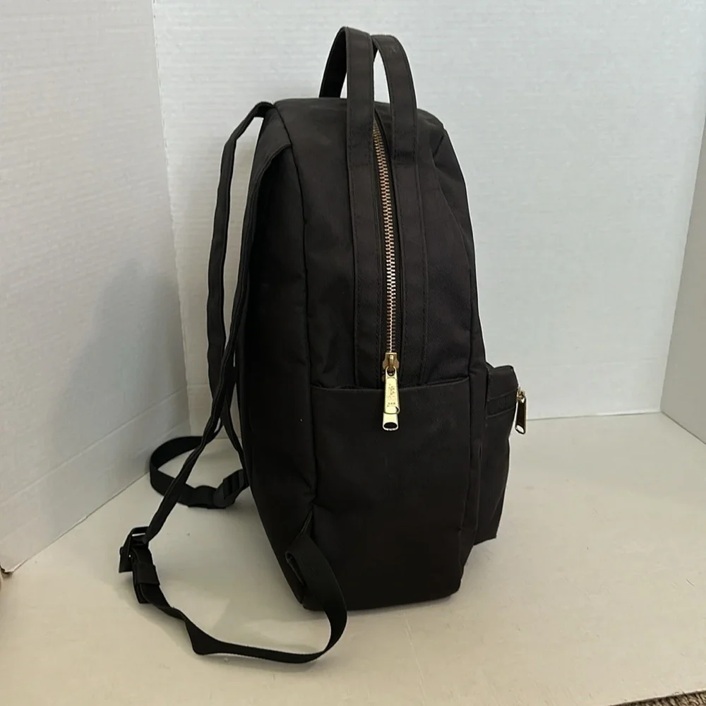 Herschel Supply Company discover sleek